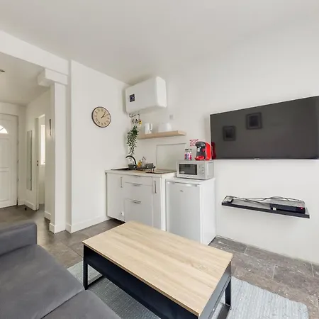 Cosy - Proche Paris & Stade De France Apartment *